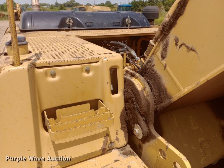 image for item DP1285 2002 Caterpillar 330C L excavator