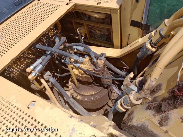 image for item DP1285 2002 Caterpillar 330C L excavator