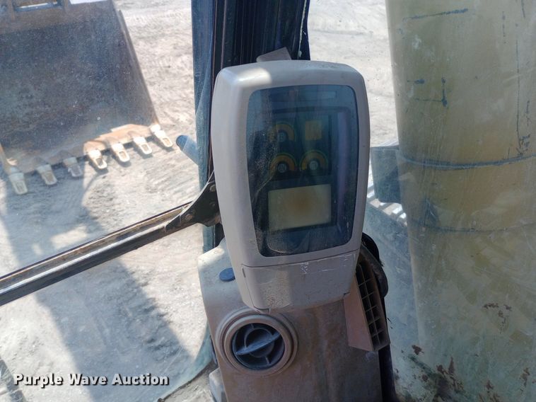 image for item DP1285 2002 Caterpillar 330C L excavator