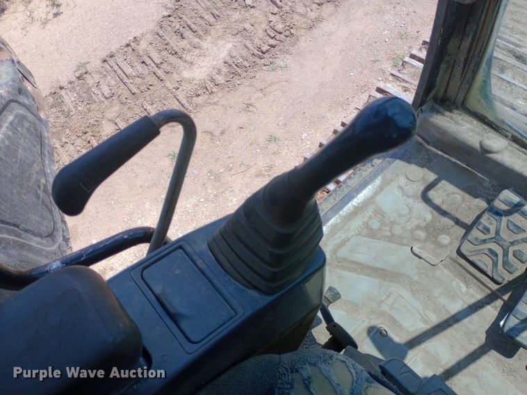 image for item DP1285 2002 Caterpillar 330C L excavator