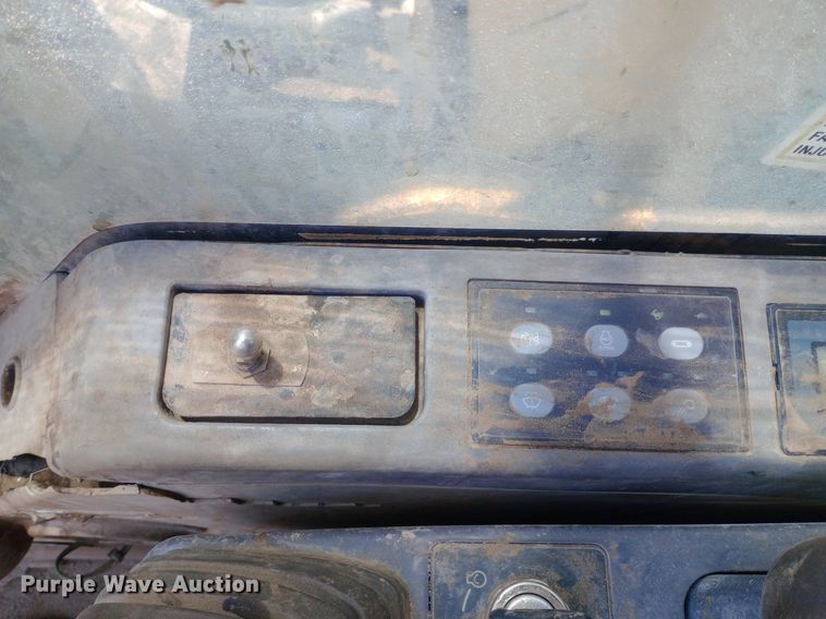 image for item DP1285 2002 Caterpillar 330C L excavator