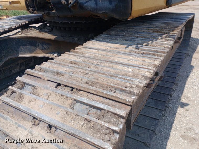 image for item DP1285 2002 Caterpillar 330C L excavator