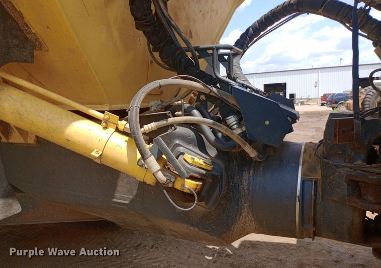 image for item DP1286 2017 Komatsu HM400-5 haul truck