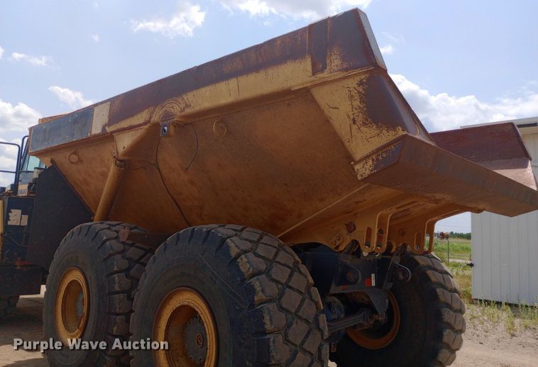 image for item DP1286 2017 Komatsu HM400-5 haul truck