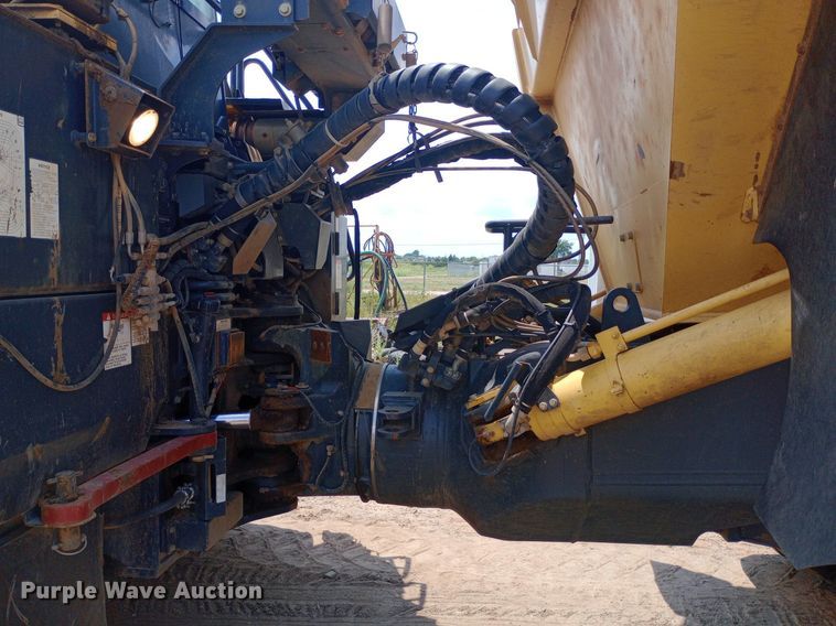 image for item DP1286 2017 Komatsu HM400-5 haul truck