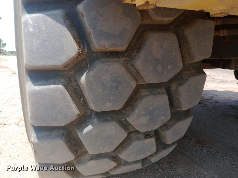 image for item DP1286 2017 Komatsu HM400-5 haul truck