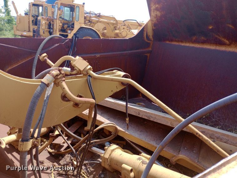 image for item DP1287 1988 Caterpillar  631E conventional scraper bed