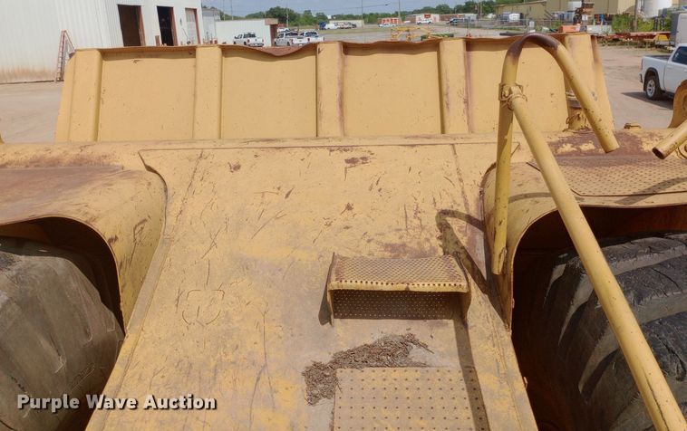 image for item DP1287 1988 Caterpillar  631E conventional scraper bed