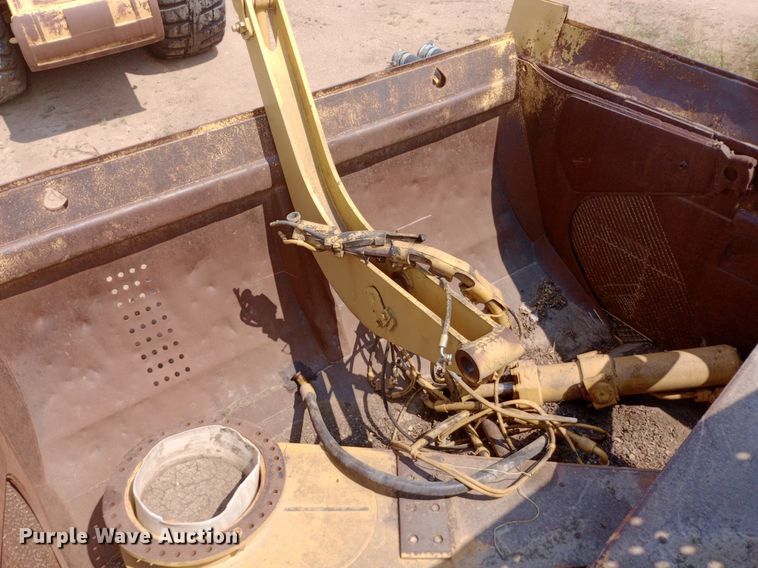 image for item DP1289 Caterpillar 631D conventional scraper bed