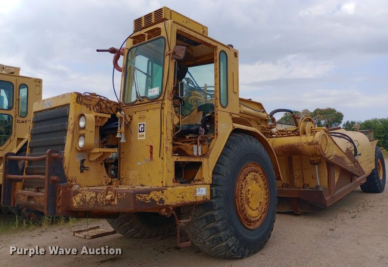 image for item DP1292 1974 Caterpillar 623B water wagon