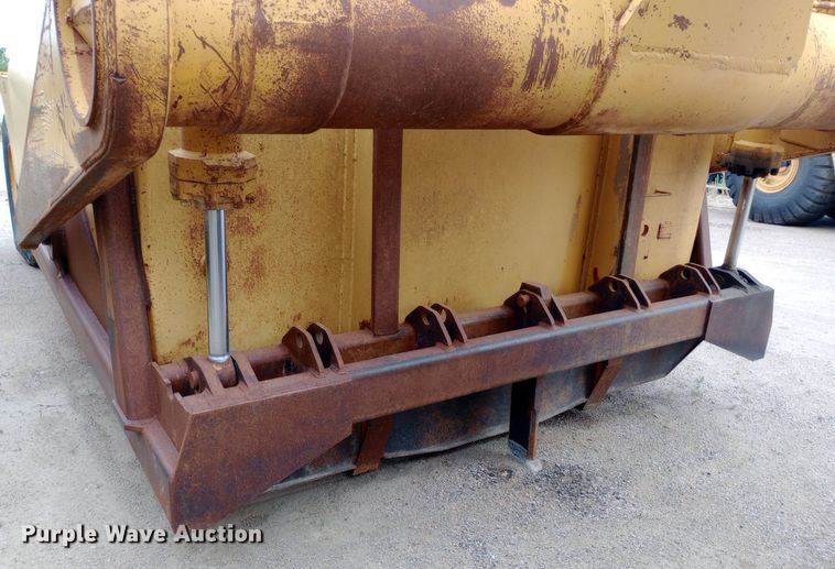 image for item DP1292 1974 Caterpillar 623B water wagon