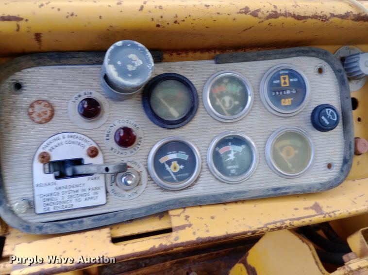 image for item DP1292 1974 Caterpillar 623B water wagon