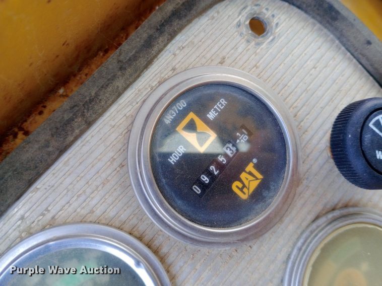 image for item DP1292 1974 Caterpillar 623B water wagon