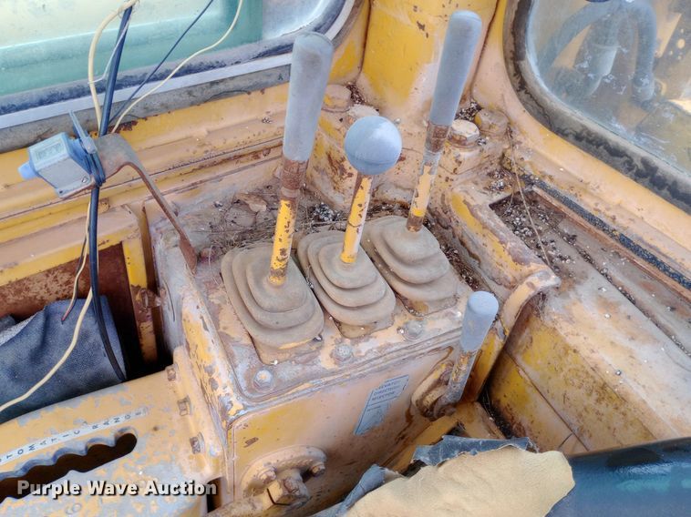 image for item DP1292 1974 Caterpillar 623B water wagon