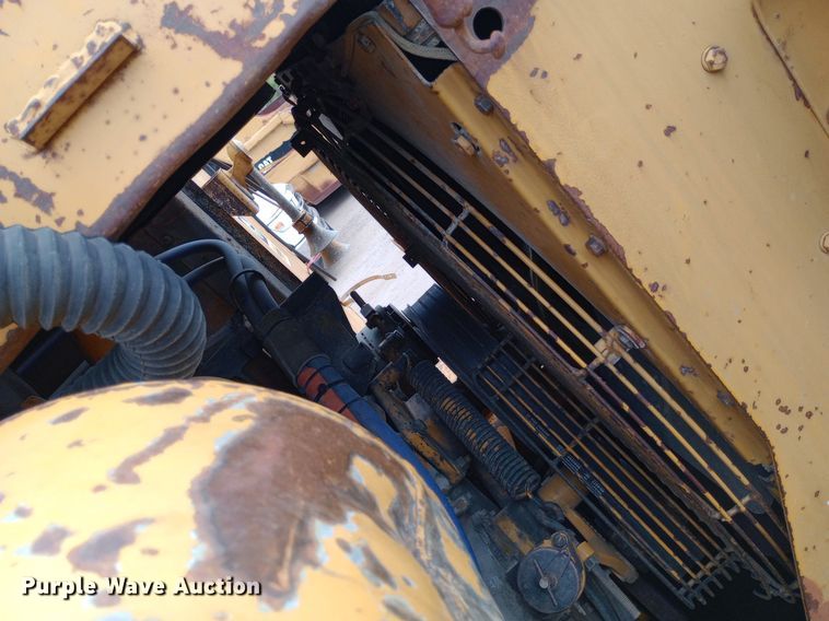 image for item DP1292 1974 Caterpillar 623B water wagon