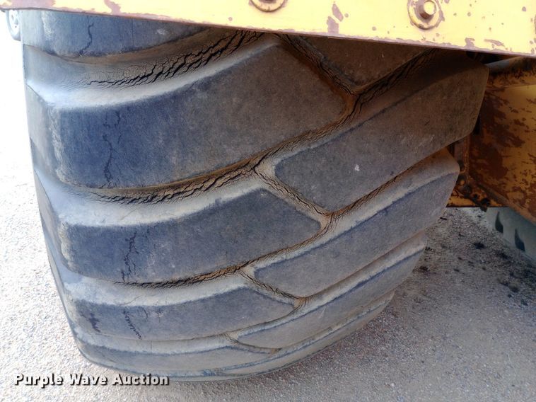 image for item DP1292 1974 Caterpillar 623B water wagon