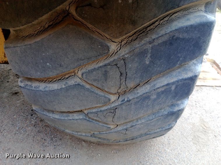 image for item DP1292 1974 Caterpillar 623B water wagon