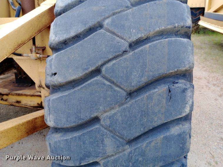 image for item DP1292 1974 Caterpillar 623B water wagon