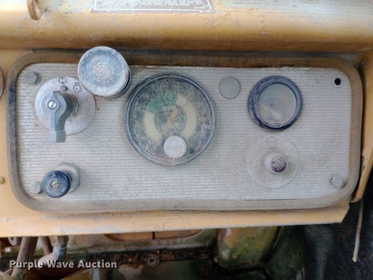 image for item DP1293 1984 Caterpillar 631D haul truck