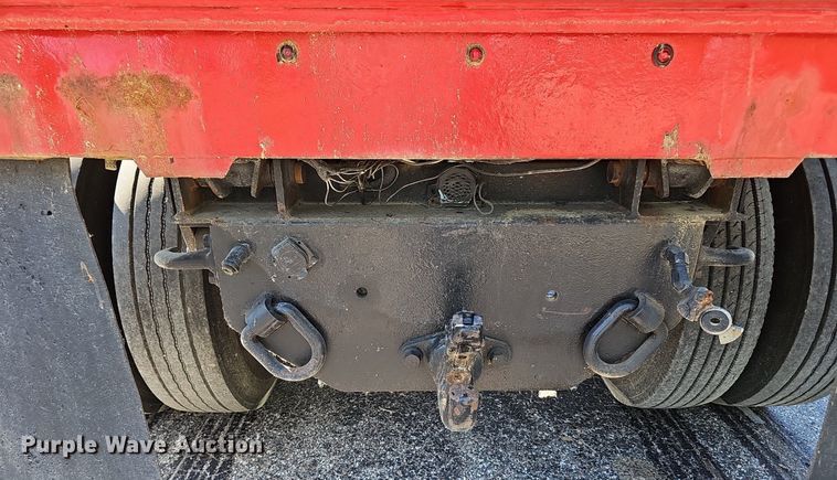 image for item DP6577 2004 International 7400 dump truck