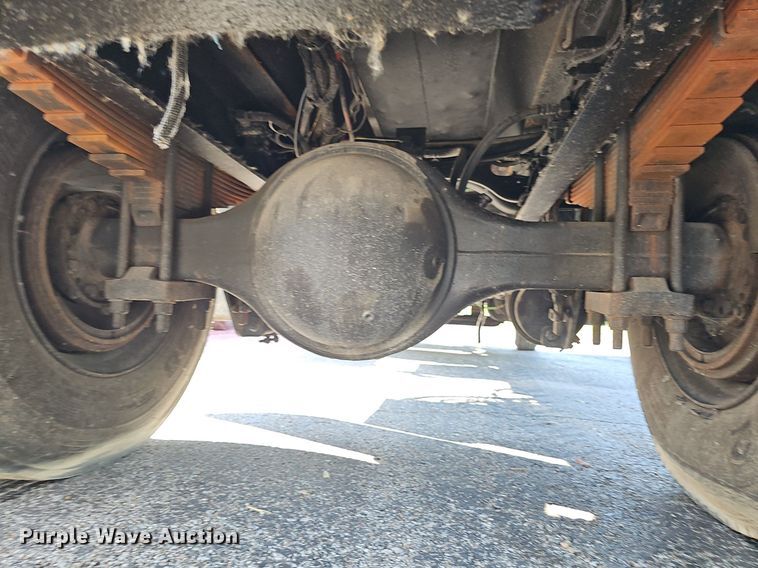 image for item DP6577 2004 International 7400 dump truck