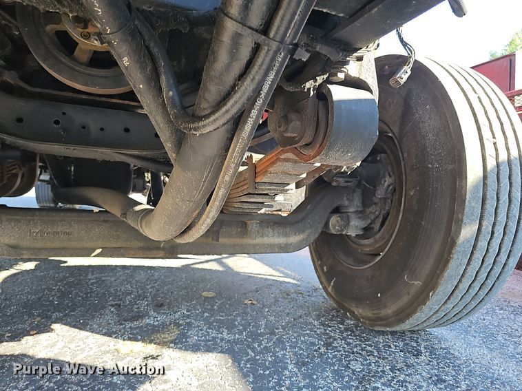 image for item DP6577 2004 International 7400 dump truck