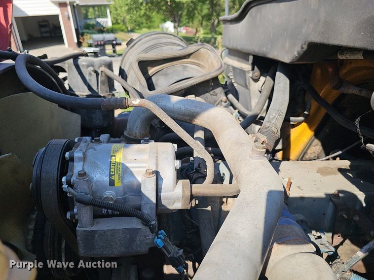 image for item DP6577 2004 International 7400 dump truck