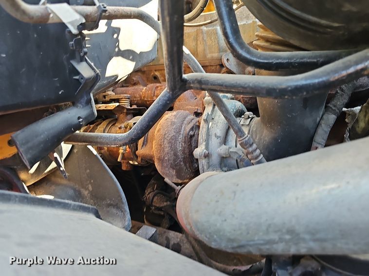 image for item DP6577 2004 International 7400 dump truck