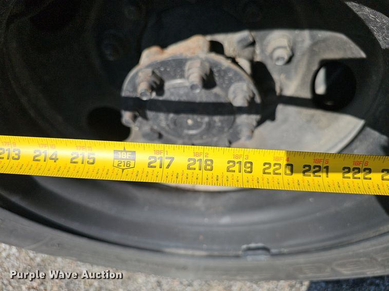 image for item DP6577 2004 International 7400 dump truck