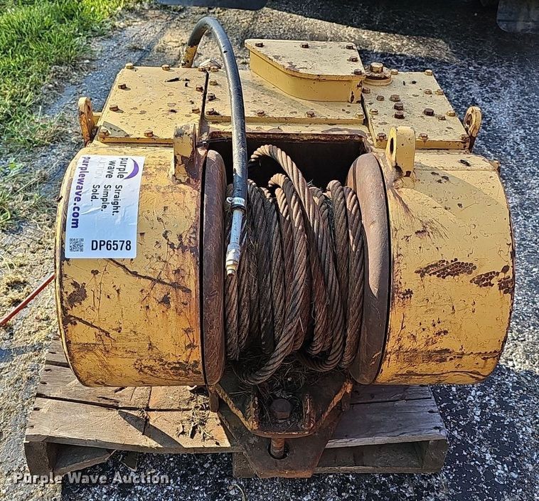 image for item DP6578 Caterpillar 53 dozer winch