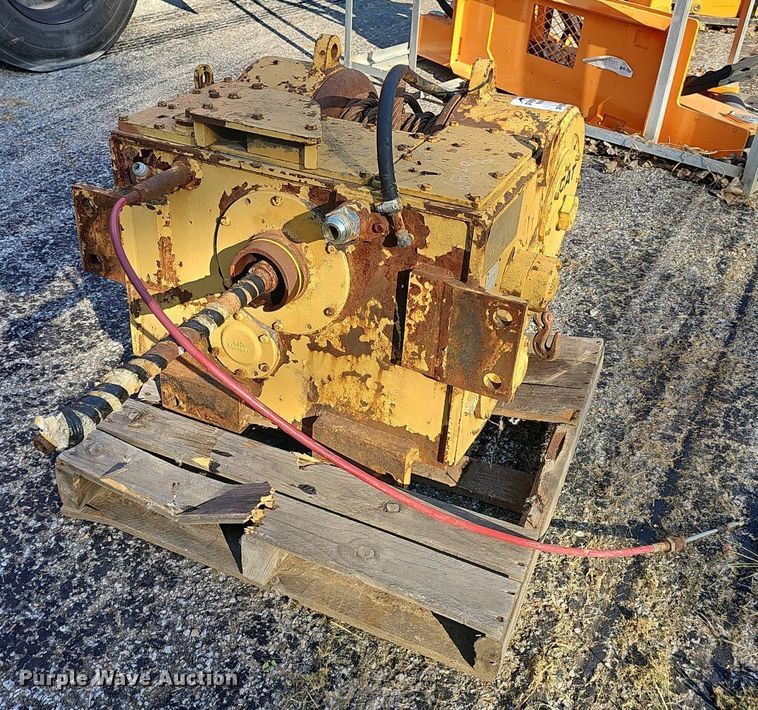 image for item DP6578 Caterpillar 53 dozer winch