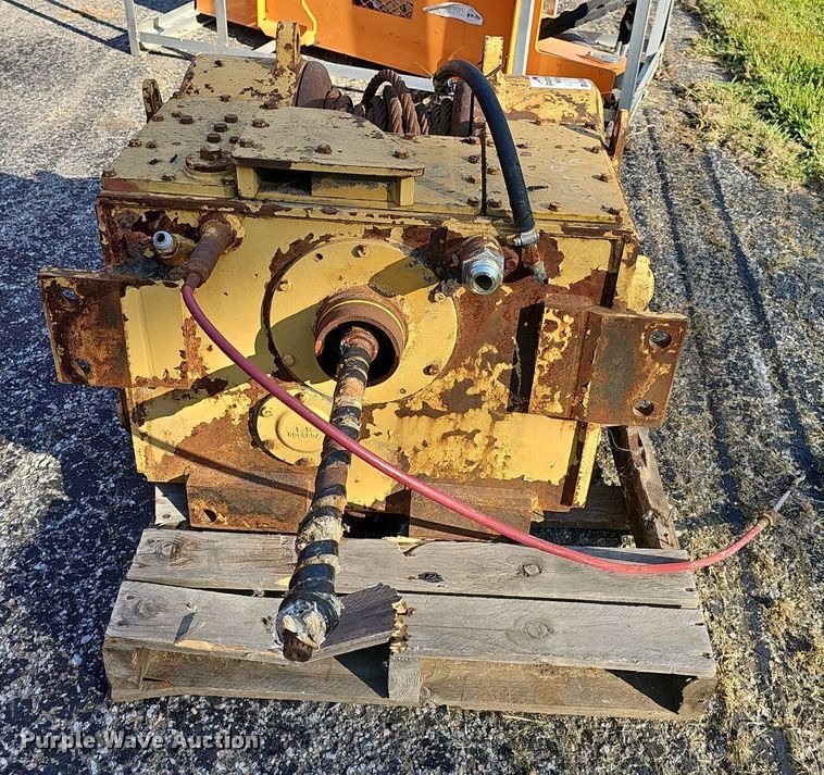 image for item DP6578 Caterpillar 53 dozer winch