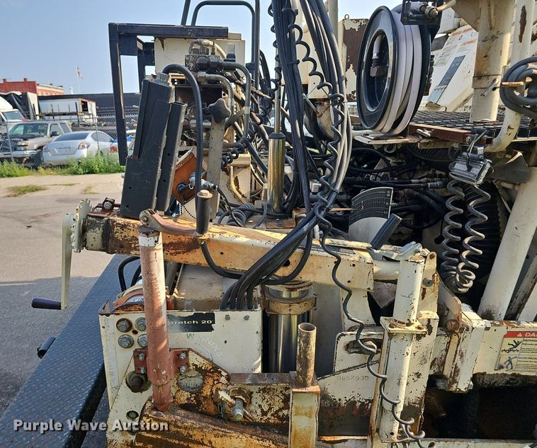 image for item DP6585 Terex Cedar Rapids CR562 paver