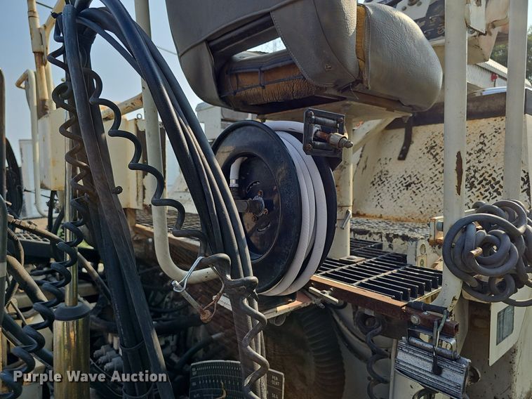 image for item DP6585 Terex Cedar Rapids CR562 paver