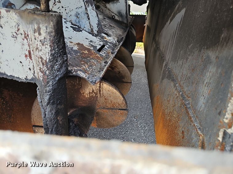 image for item DP6585 Terex Cedar Rapids CR562 paver