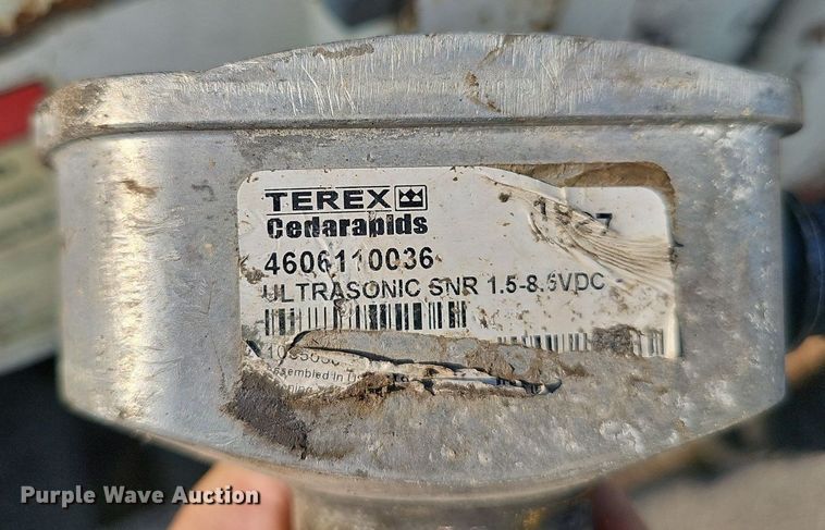 image for item DP6585 Terex Cedar Rapids CR562 paver