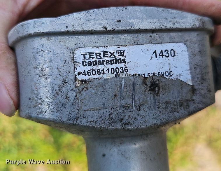 image for item DP6585 Terex Cedar Rapids CR562 paver