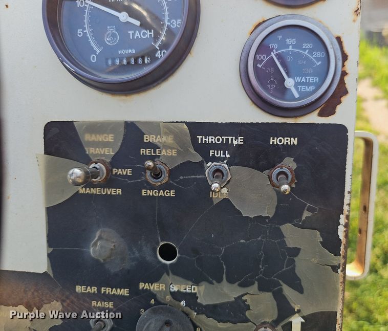 image for item DP6585 Terex Cedar Rapids CR562 paver