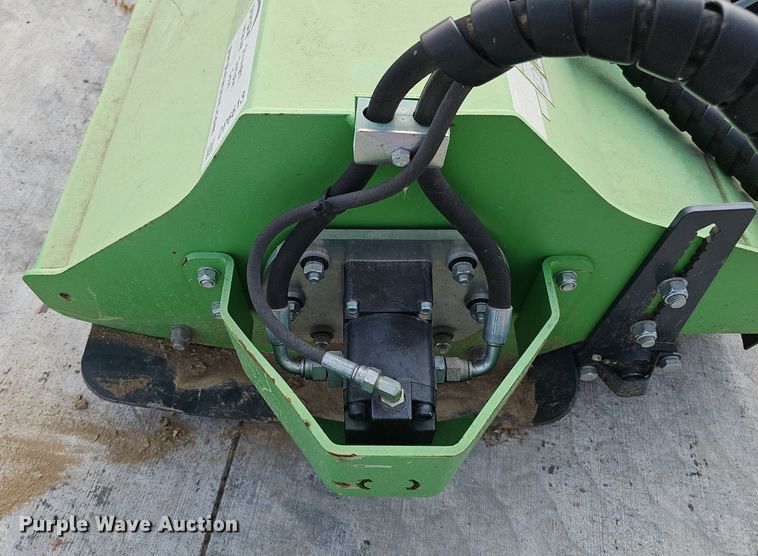 image for item DP6613 2017 Avant  1200 flail mower