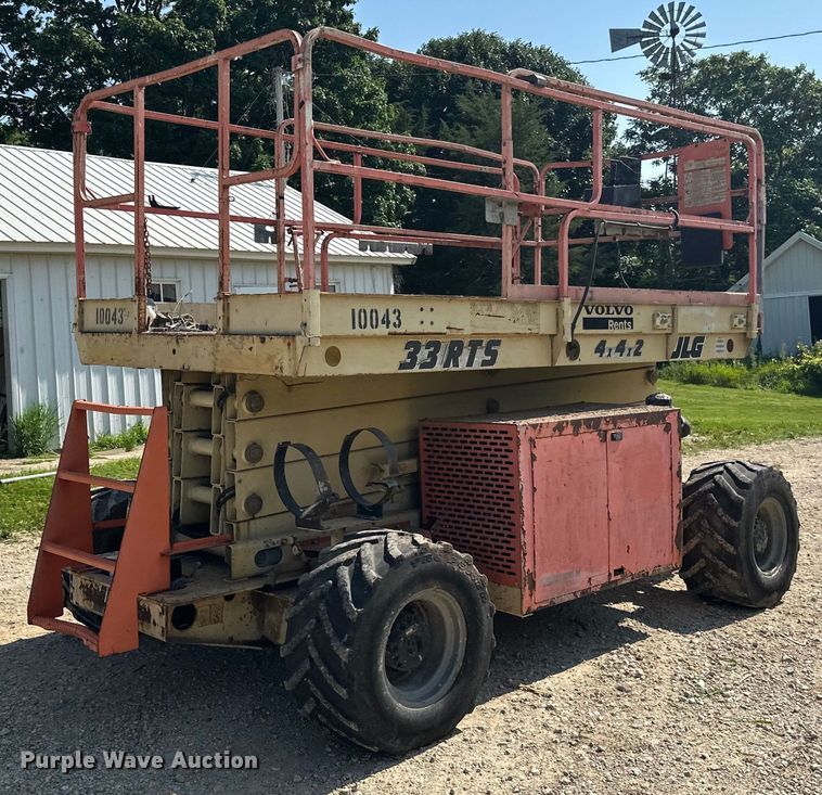 image for item DP8429 2002 JLG 33RTS scissor lift