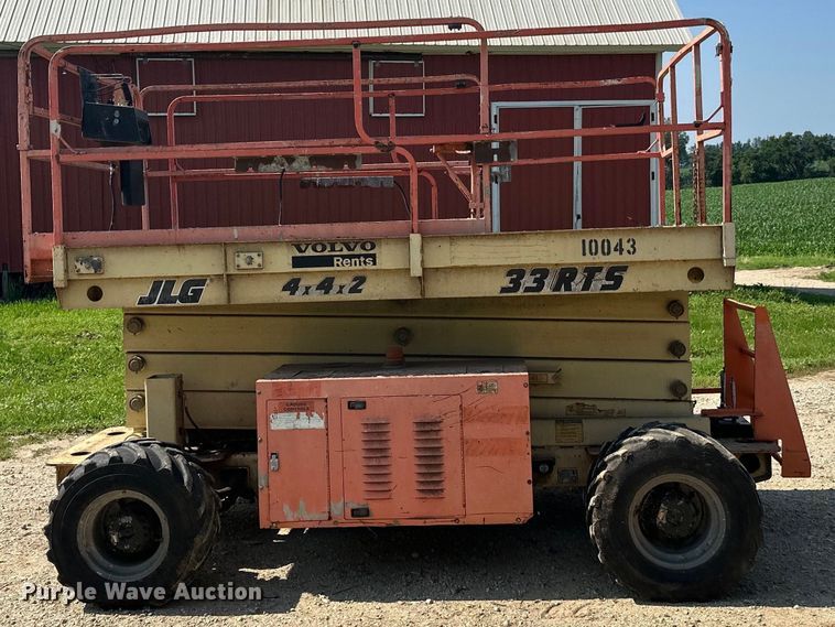 image for item DP8429 2002 JLG 33RTS scissor lift