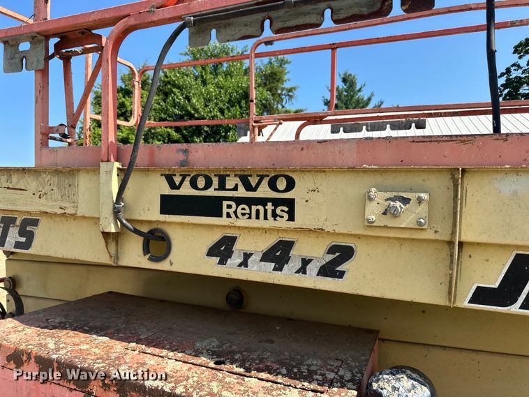 image for item DP8429 2002 JLG 33RTS scissor lift