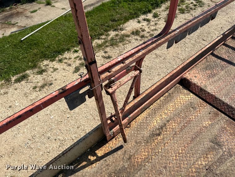 image for item DP8429 2002 JLG 33RTS scissor lift