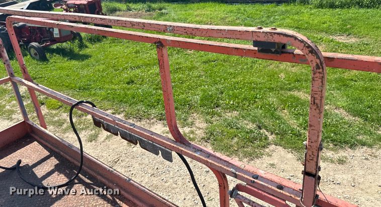 image for item DP8429 2002 JLG 33RTS scissor lift