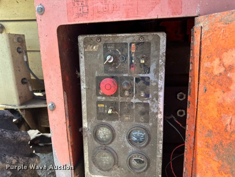 image for item DP8429 2002 JLG 33RTS scissor lift