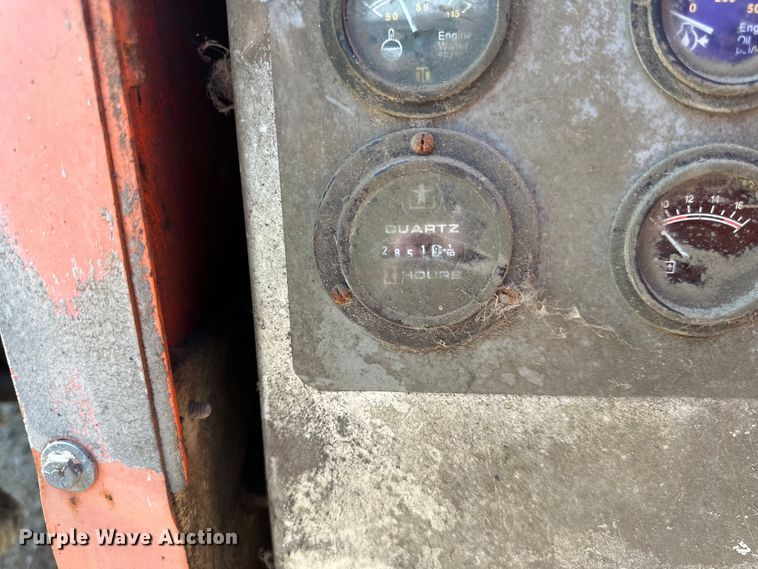 image for item DP8429 2002 JLG 33RTS scissor lift