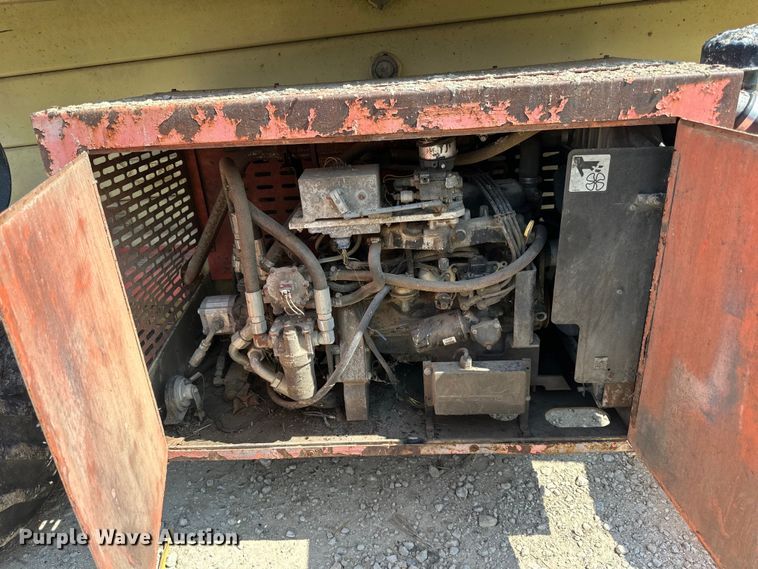 image for item DP8429 2002 JLG 33RTS scissor lift