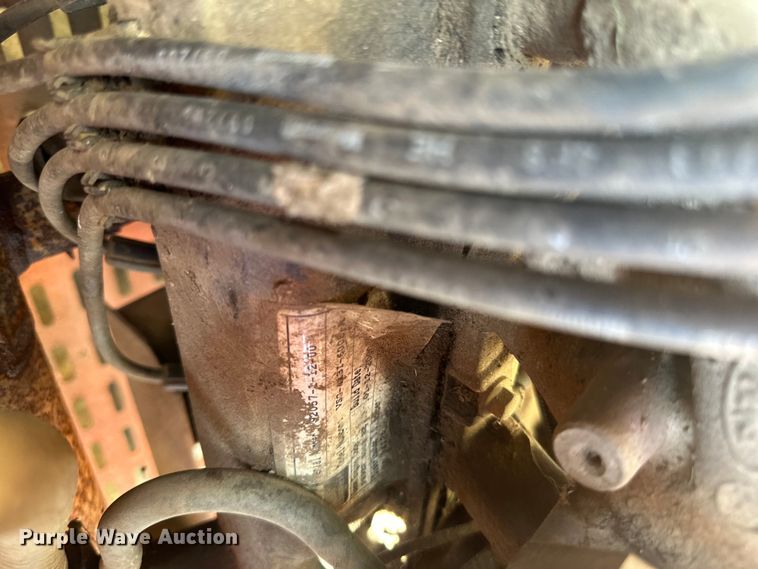 image for item DP8429 2002 JLG 33RTS scissor lift