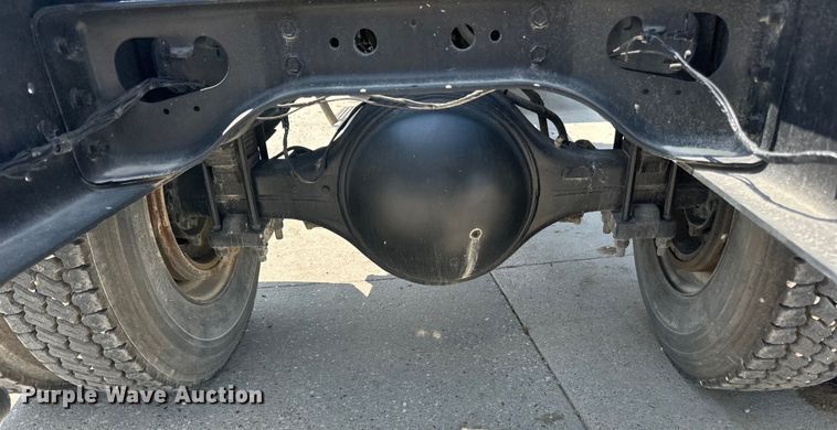 image for item DP8435 2000 International  4700 tank truck