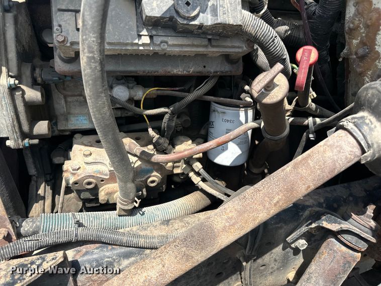 image for item DP8435 2000 International  4700 tank truck